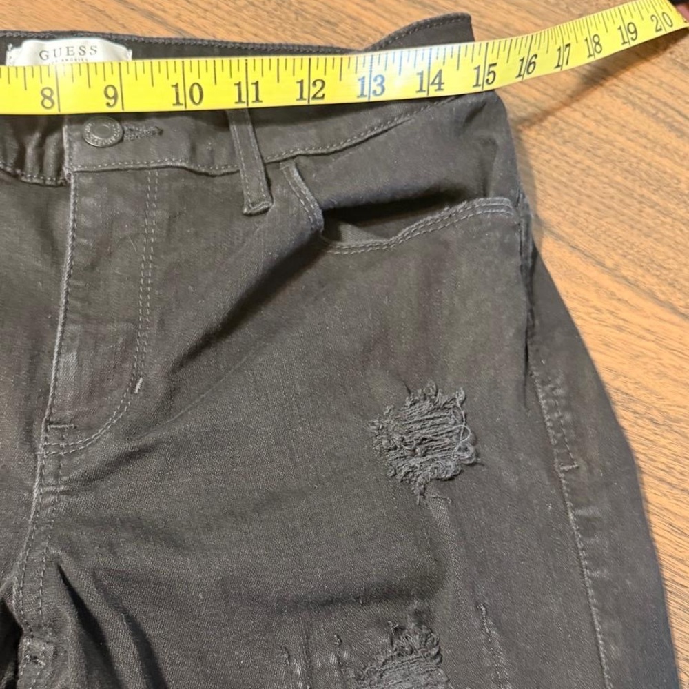 Guess Women's Black Skinny Jeans - Picture 9 of 9